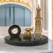 Часы с нефтяной вышкой и качалкой — фотография 1