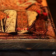 Икона "Спиридон Тримифунтский на троне" — фотография 5