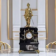 Каминные часы «Пётр I» из яшмы и долерита — фотография 1