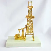 Сувенир «Нефтяная вышка» — фотография 5