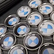 Комплект стальных фишек для нард «BMW» — фотография 1